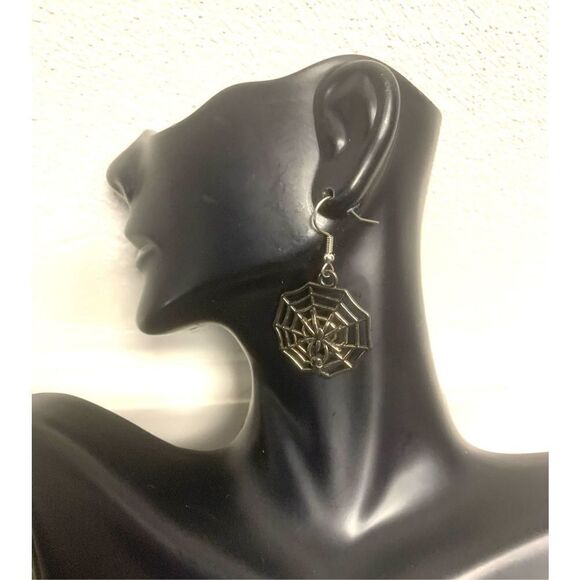 Spider Web Earrings  - Picture 1 of 3